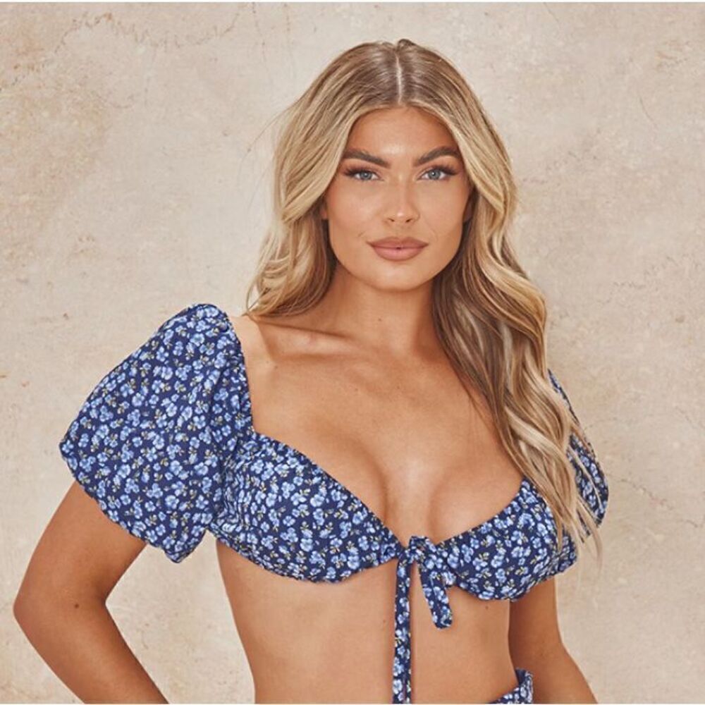 NWT PrettyLittleThing Blue Woven Floral Tie Front Bralet Crop Top Women’s 10